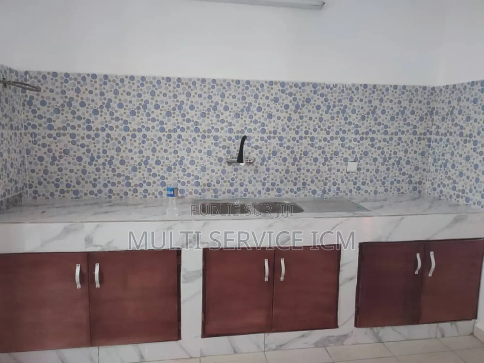 3chbre Villa dans Ismael Coulibaly, Cocody à Vendre