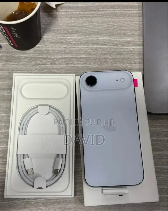 New Apple iPhone 17 256 GB Gris