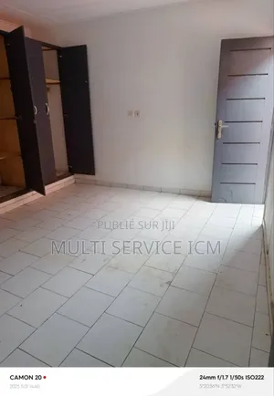 3chbre Blocs d'appartements dans Ismael Coulibaly, Bingerville à Vendre