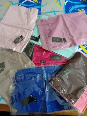 Photo - Foulard en Soie Chic