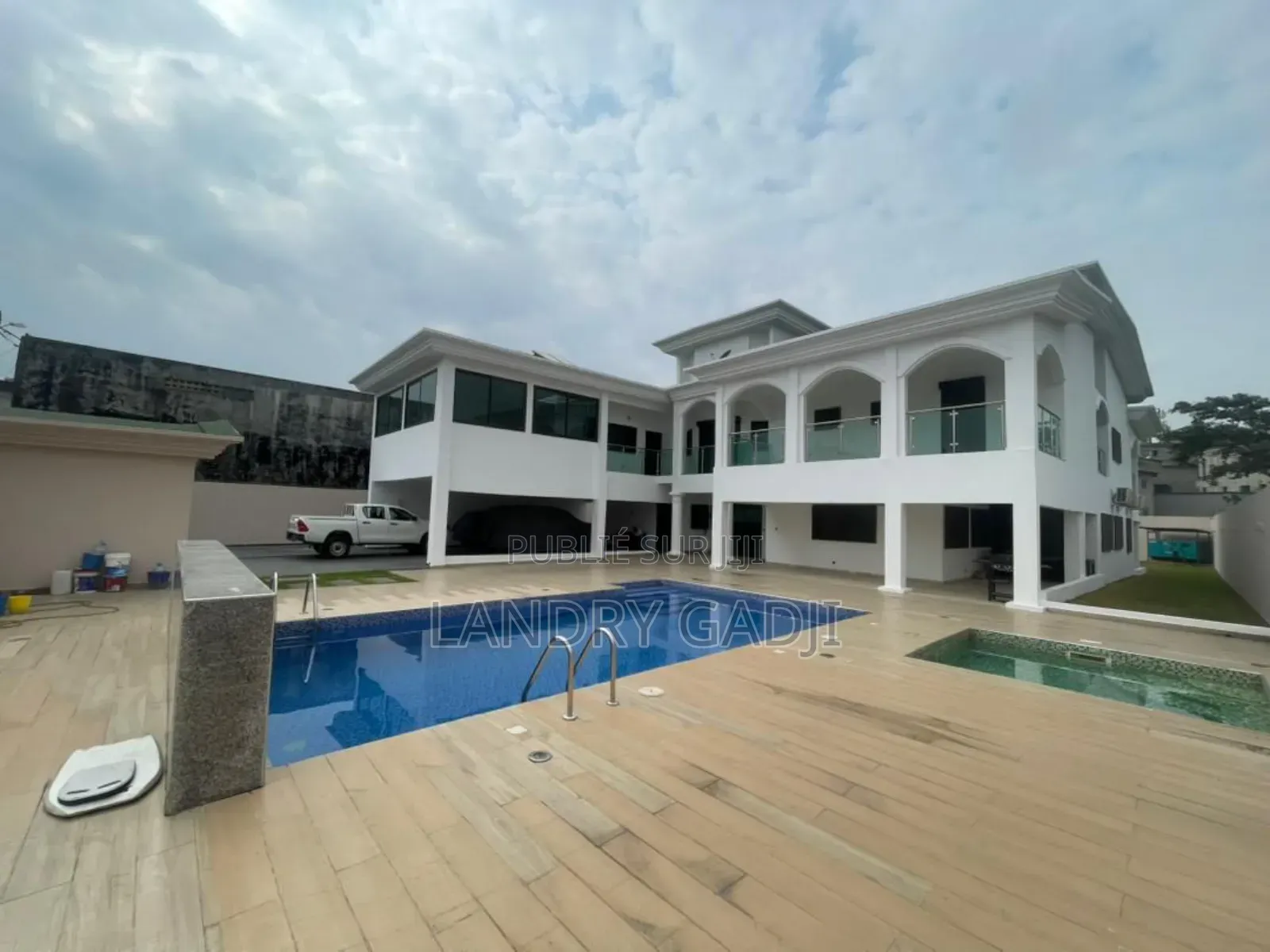 8chbre Duplex dans Gadji Landry, Cocody à Louer