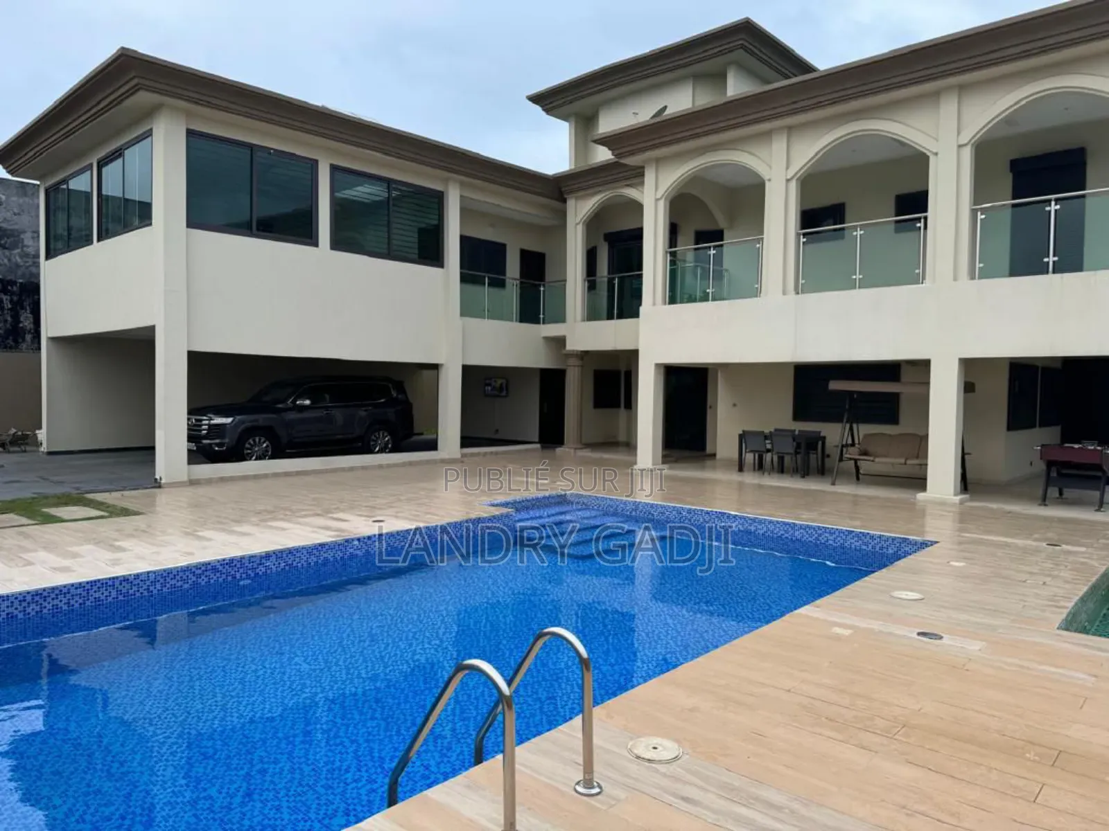 8chbre Duplex dans Gadji Landry, Cocody à Louer