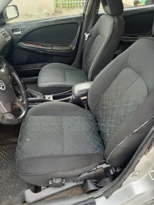 Toyota Avensis 2003 Gris