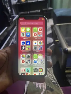 Photo - New Apple iPhone 12 128 GB Blanc