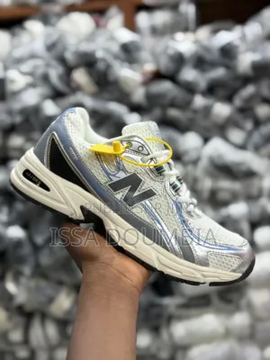 Photo - Belle Paire Dispo Pour Les Fêtes