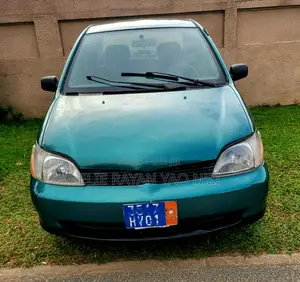 Photo - Toyota Echo 2002 Vert