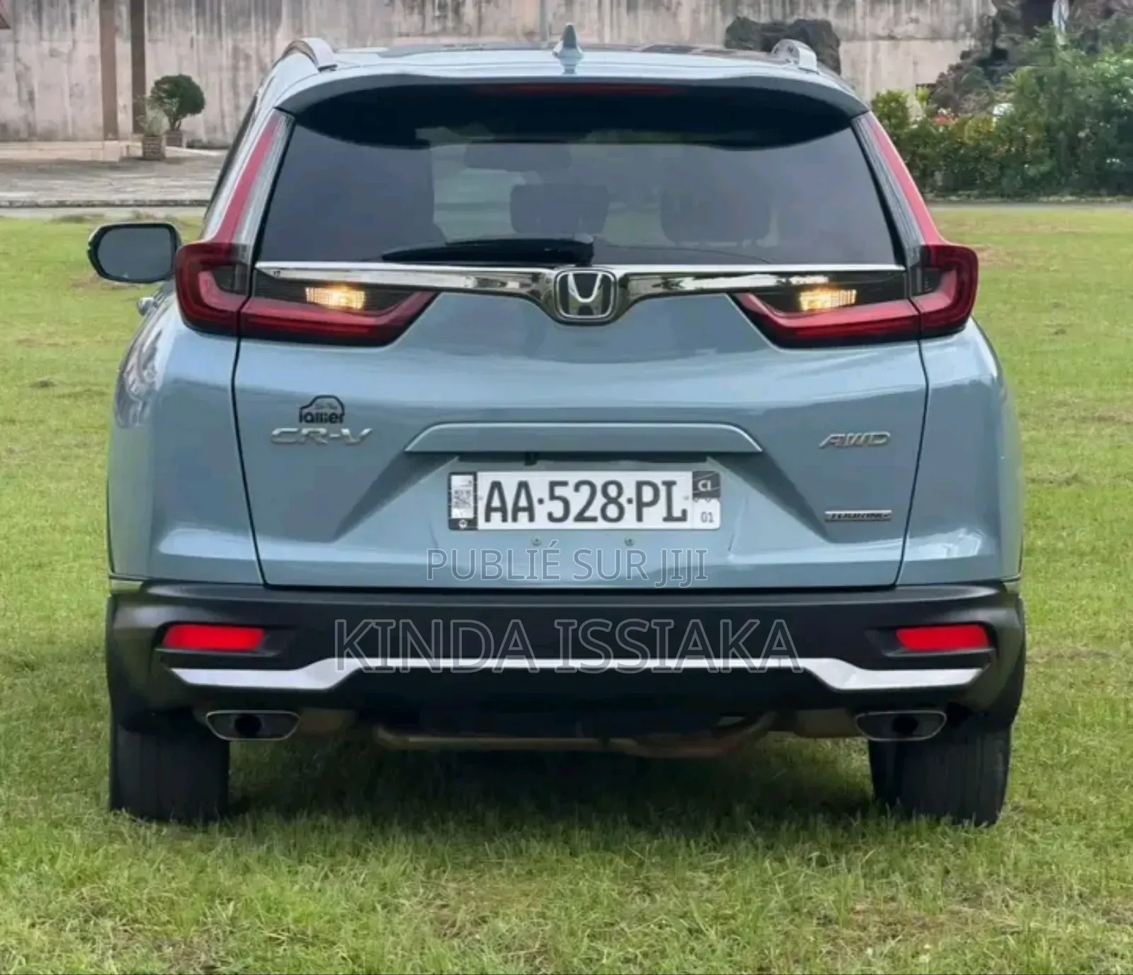 Honda CR-V Touring AWD 2020 Blue