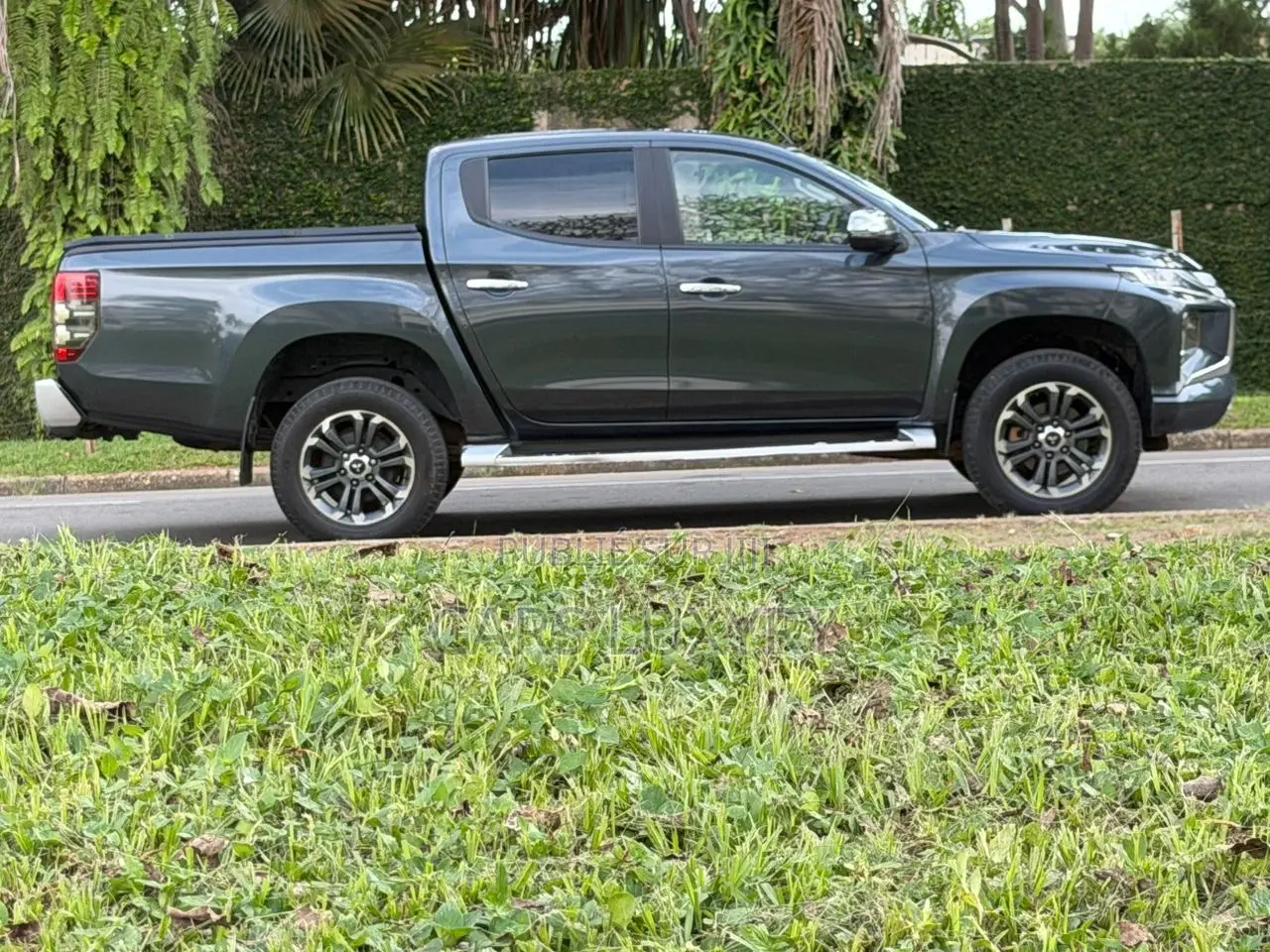 Mitsubishi L200 Sportero 2.4 Diesel 2021 Argenté