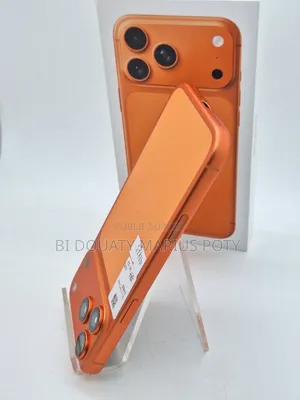 Photo - New Apple iPhone 17 256 GB Orange