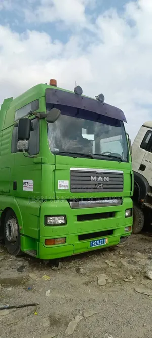 Photo - Tracteur 6 Roues Man 2010 Importé