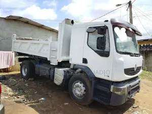 Benne Renault Importé 2010