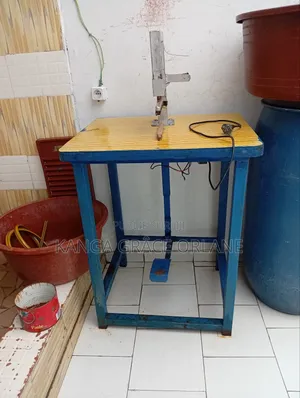 Photo - Machine À Couper Eau