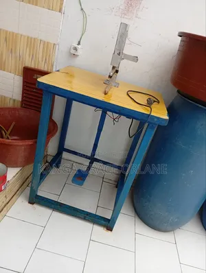 Machine À Couper Eau