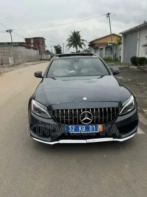 Photo - Mercedes-Benz C300 Base 4Matic Sedan AWD (2.0L 4cyl 7A) 2016 Black