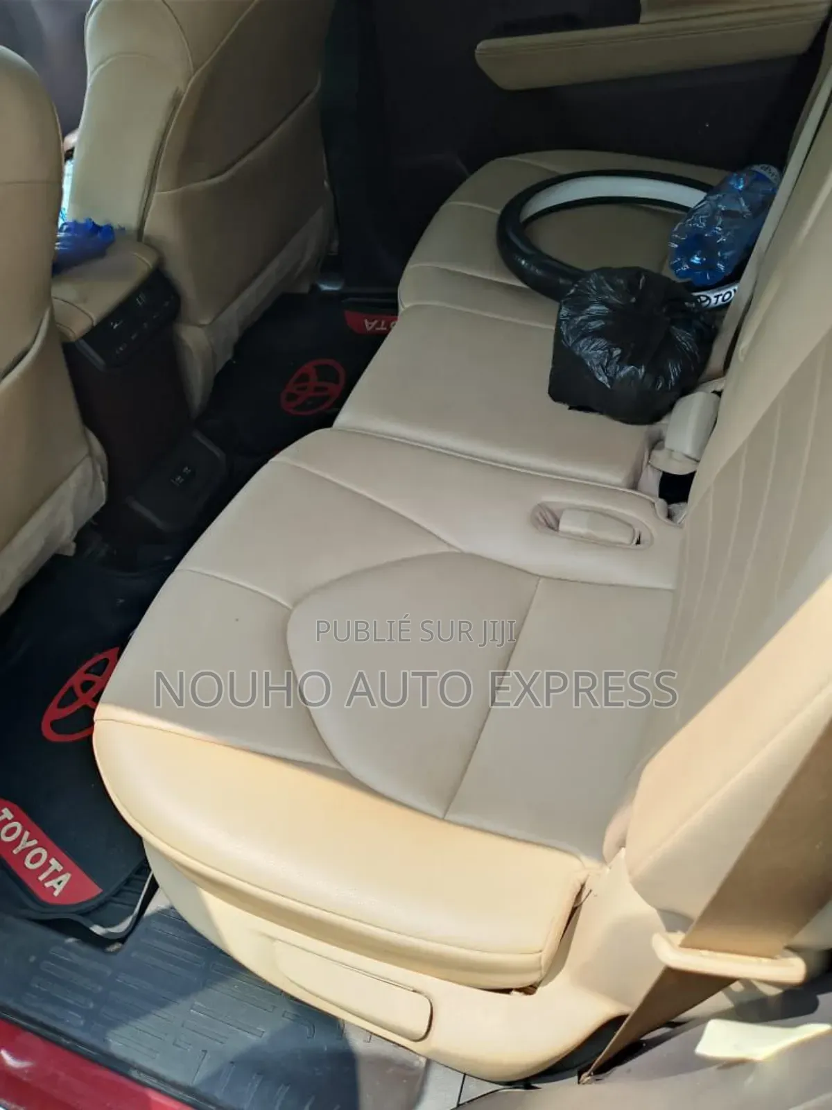 Toyota RAV4 2021 Rouge