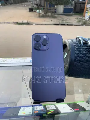 Photo - Apple iPhone 14 Pro Max 128 GB Violet