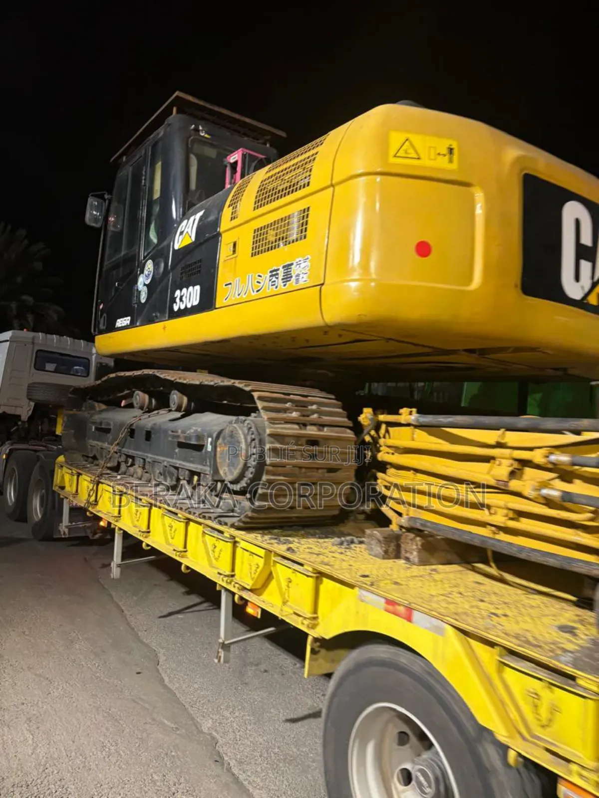 Machine 330d en Vente