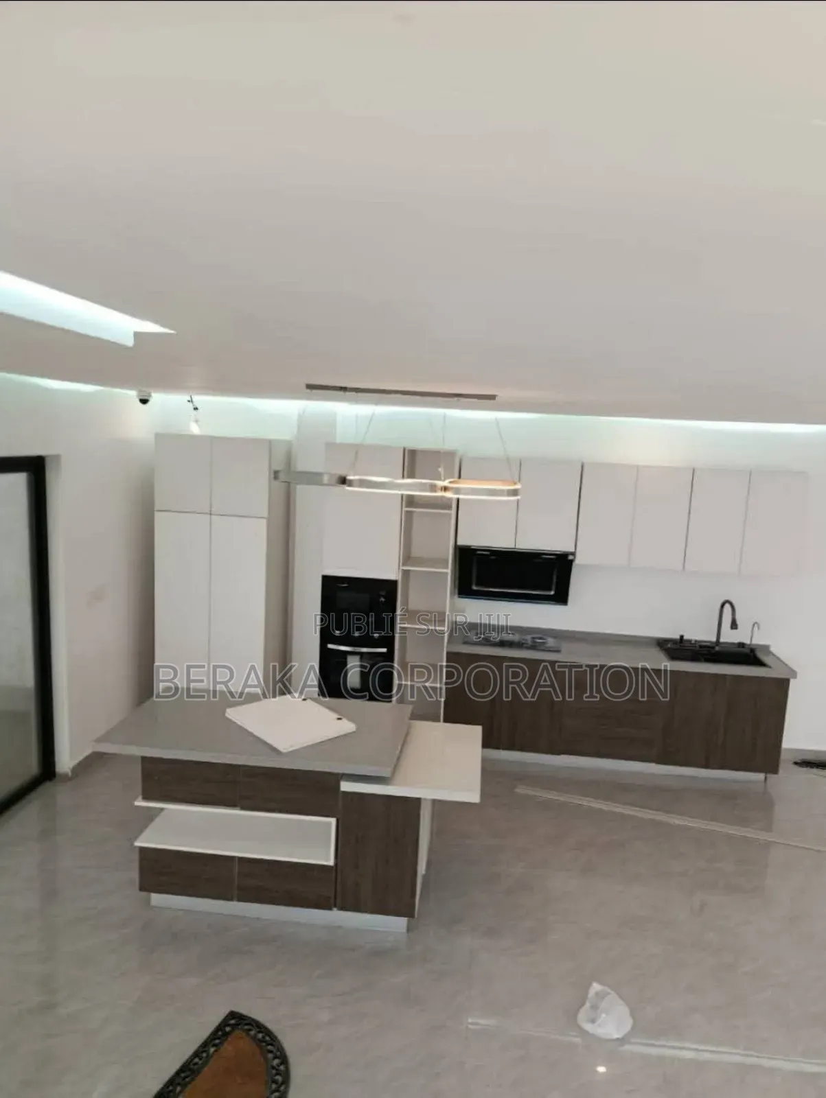 4chbre Duplex dans Beraka Corporation, Cocody à Vendre