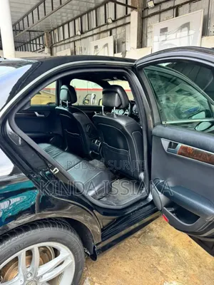 Mercedes-Benz C300 2014 Black