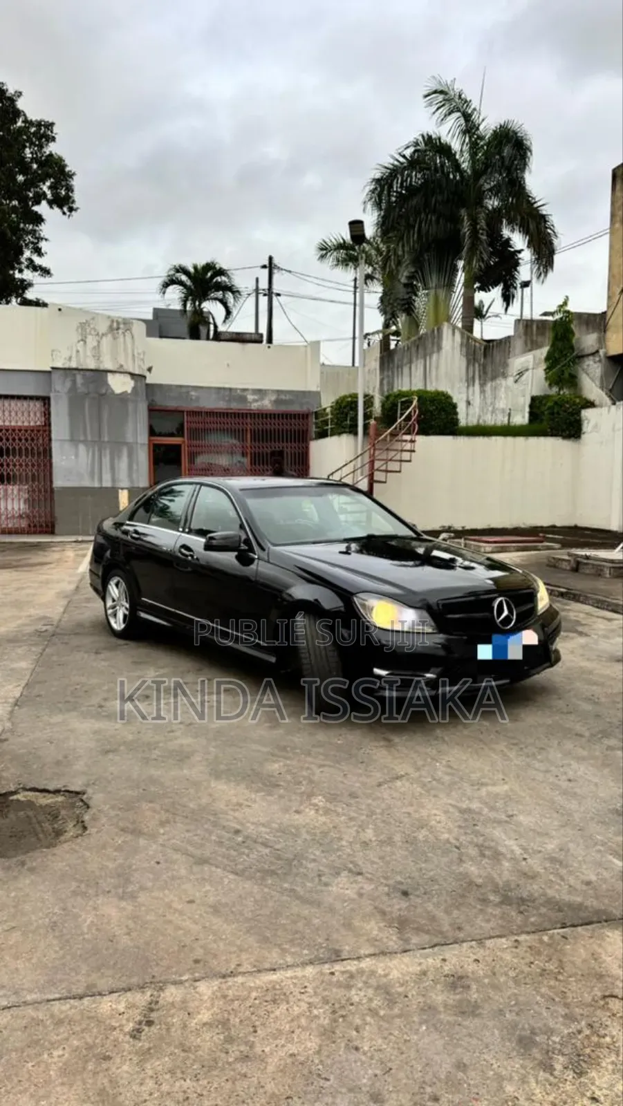 Mercedes-Benz C300 2014 Black