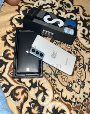 Photo - New Samsung Galaxy S21 5G 128 GB Blanc