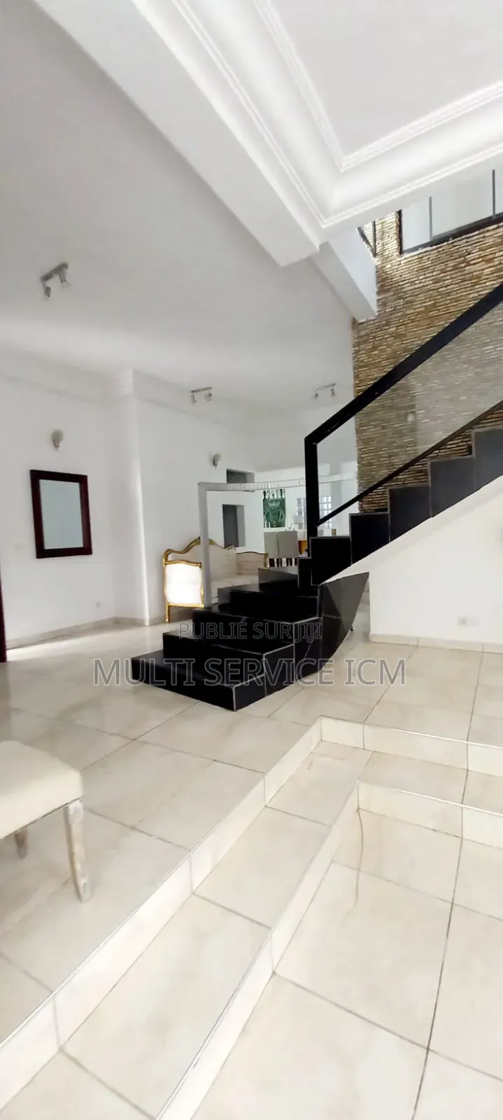 6chbre Duplex dans Ismaël Coulibaly, Cocody à Vendre