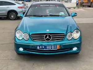 Mercedes-Benz CLK 2005 Blue