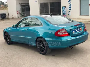Mercedes-Benz CLK 2005 Blue