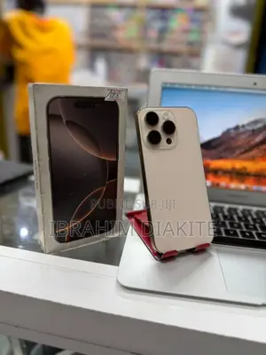 Photo - Apple iPhone 16 Pro Max 256 GB Doré