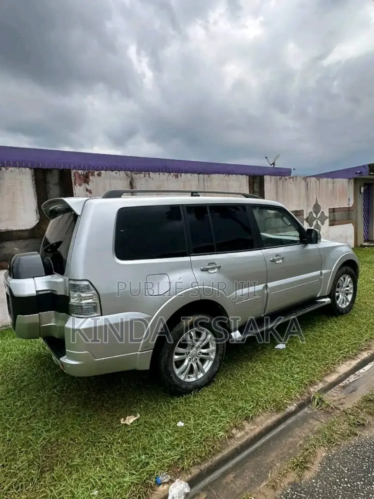 Mitsubishi Pajero 2023 Gris