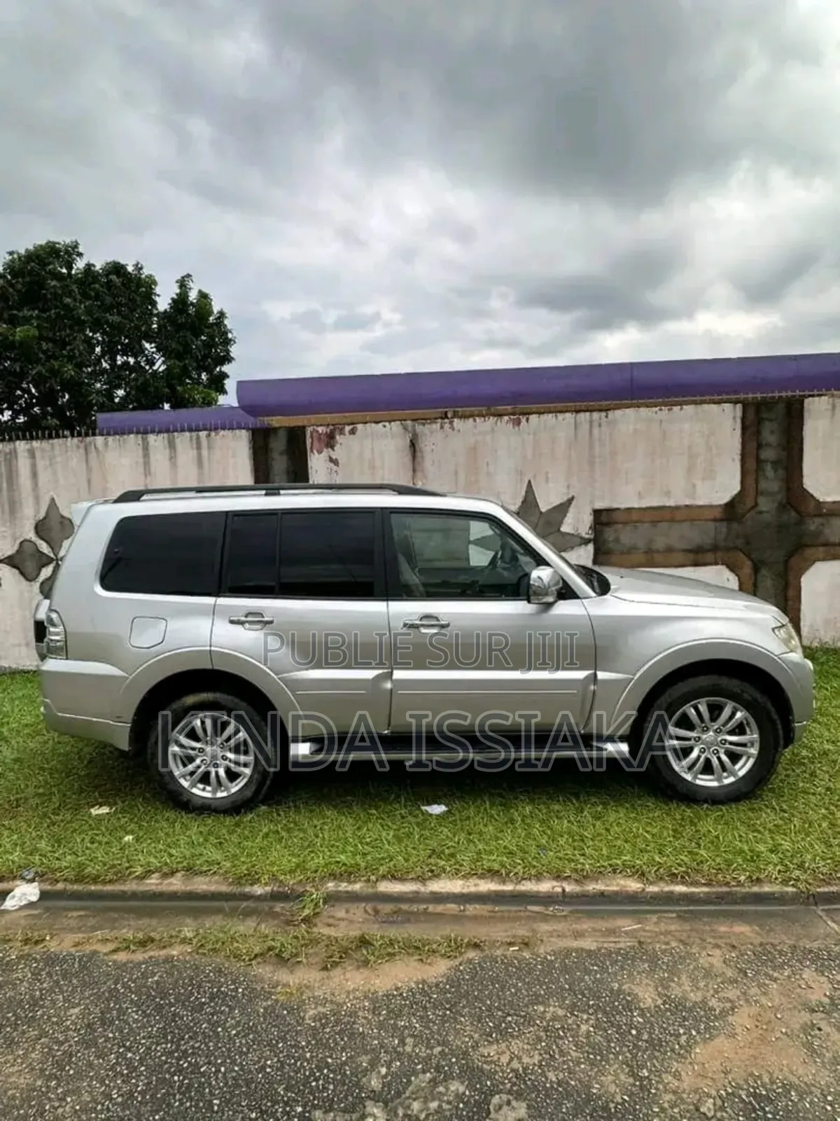 Mitsubishi Pajero 2023 Gris
