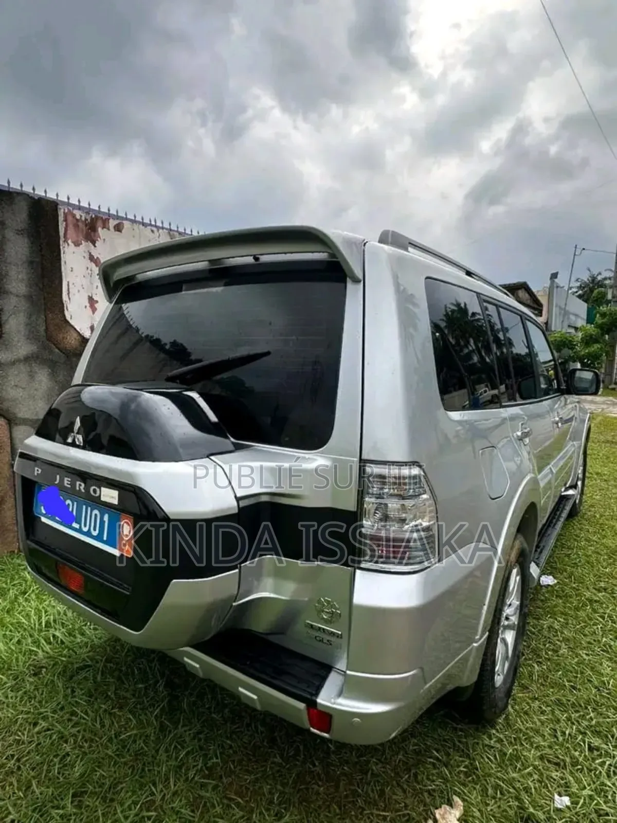 Mitsubishi Pajero 2023 Gris