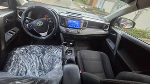 Toyota RAV4 2015 Rouge