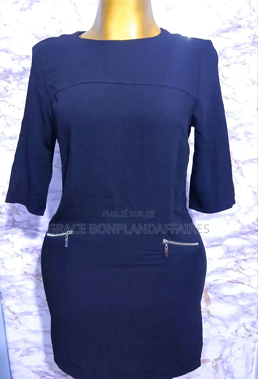 Robe  Élégante Pour Femmes. Solde : Tout À 1500fcfa