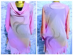 Photo - Robe Imprimé Élégante Femme. Solde : Tout À 1500fcfa