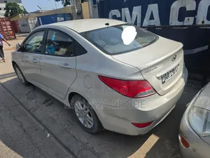 Hyundai Accent SE Sedan 2017 Beige