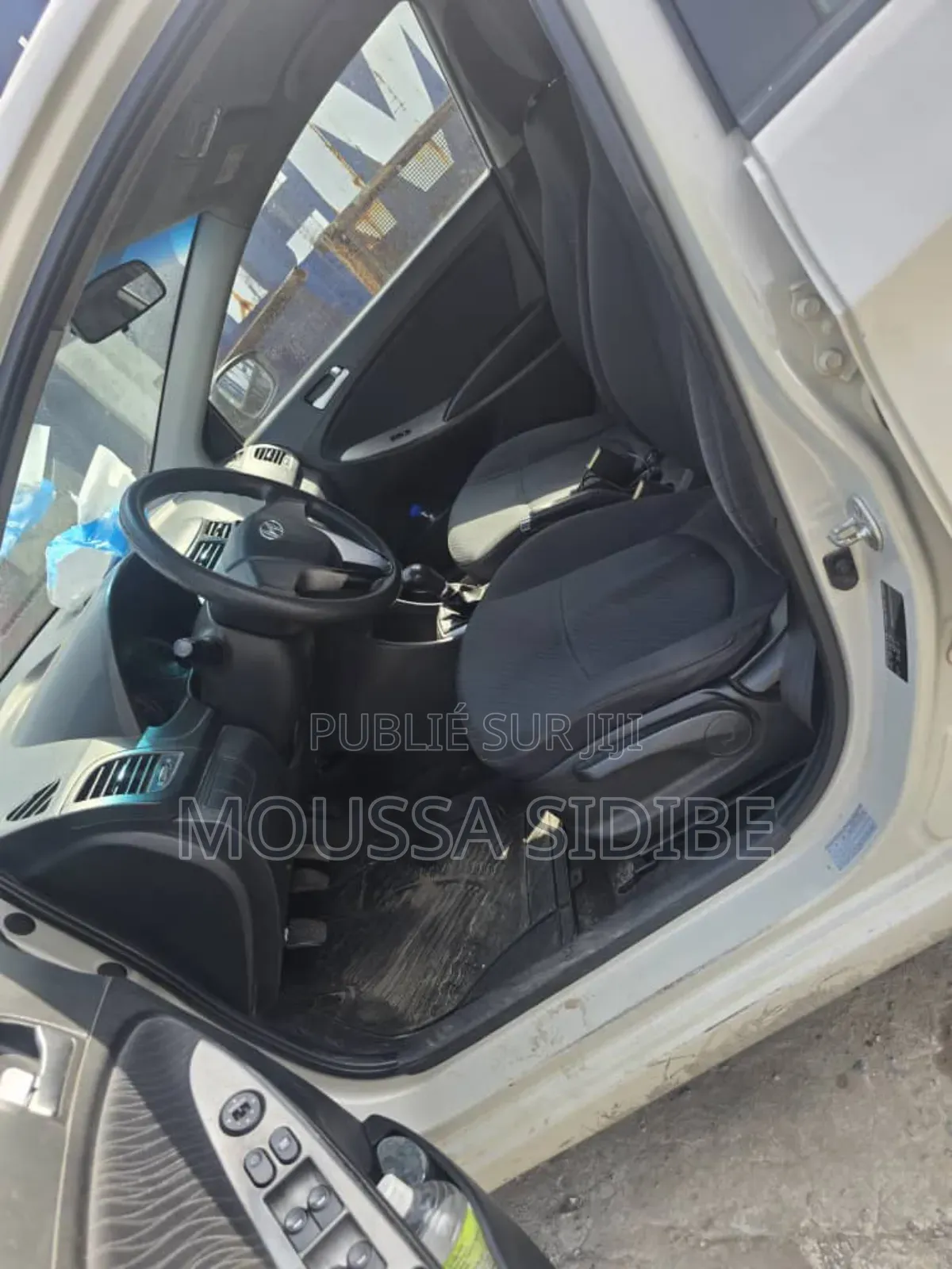 Hyundai Accent SE Sedan 2017 Beige