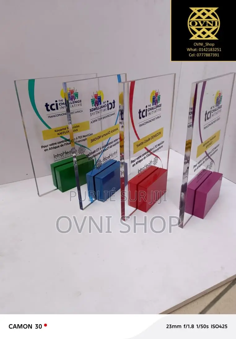 Trophée en Plexiglas