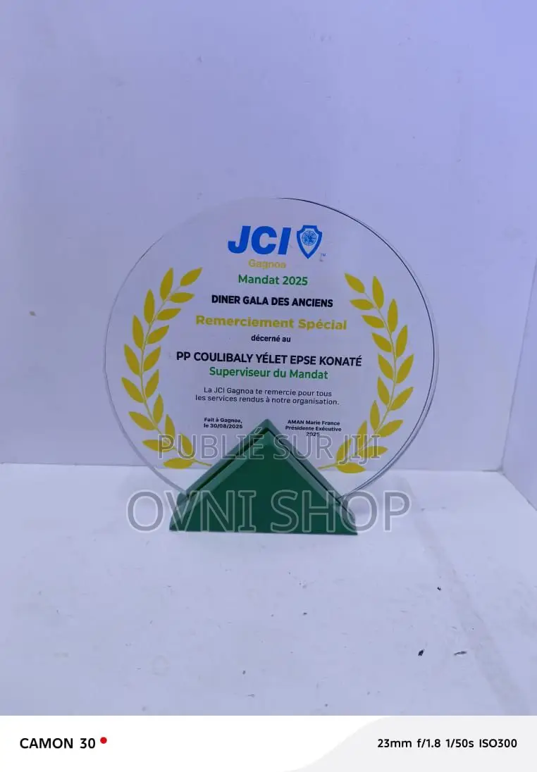 Trophée en Plexiglas