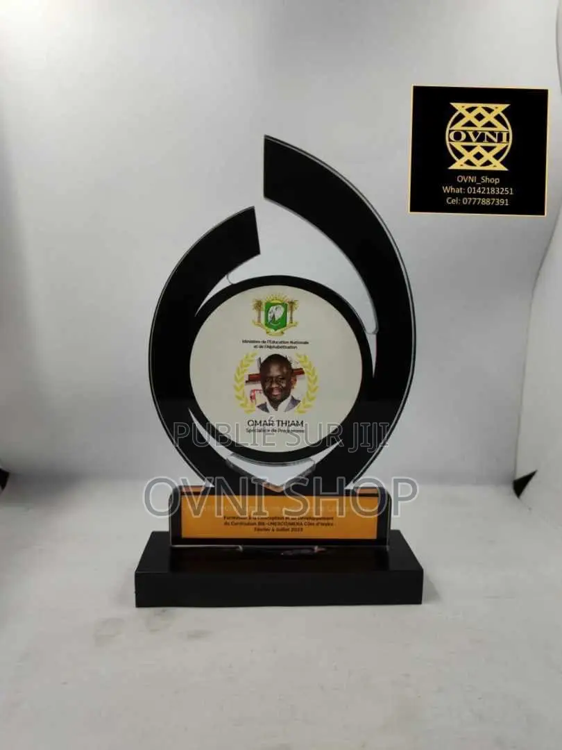 Trophée en Plexiglas