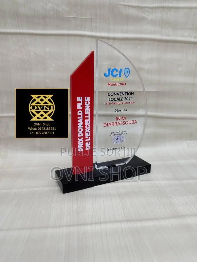 Trophée en Plexiglas