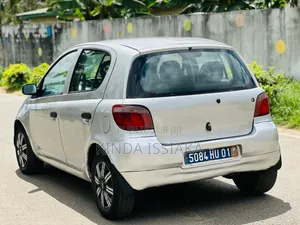 Toyota Yaris 2004 Gris