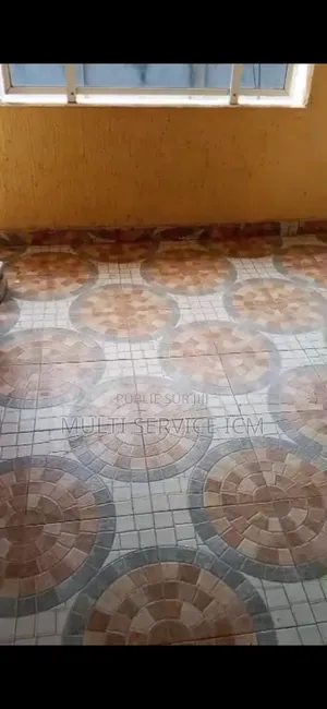 8chbre Duplex dans Ismaël Coulibaly, Cocody à Louer