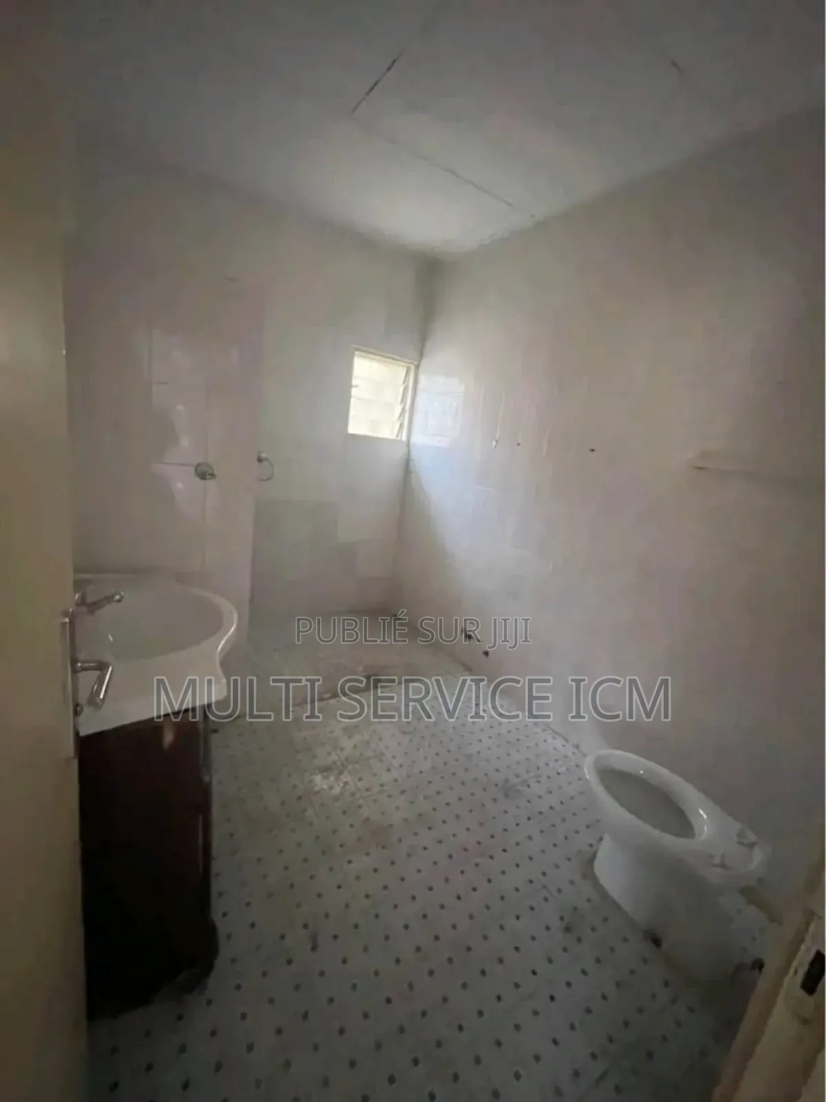 8chbre Duplex dans Ismaël Coulibaly, Cocody à Louer