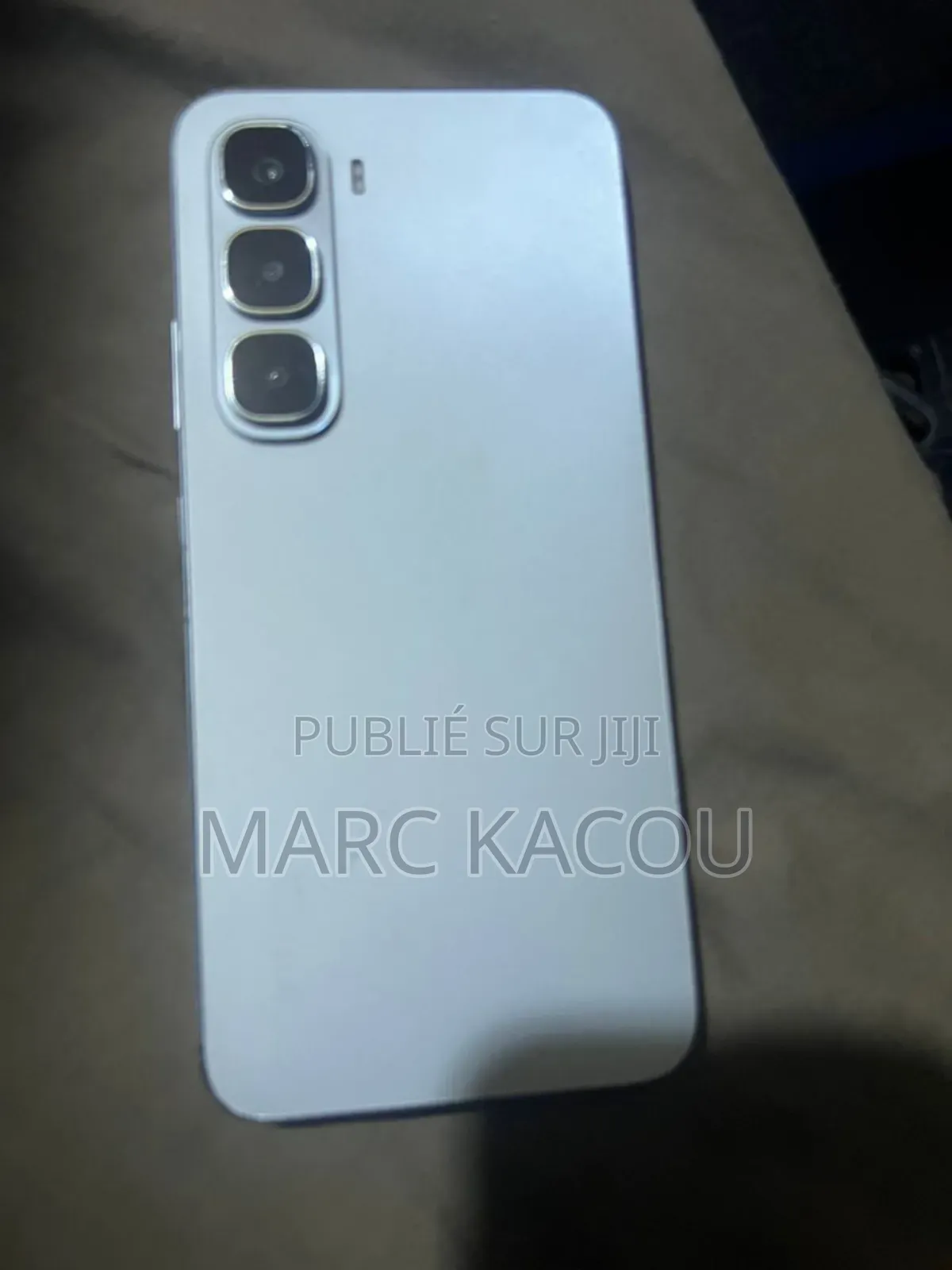 Infinix Hot 60 128 GB Gris