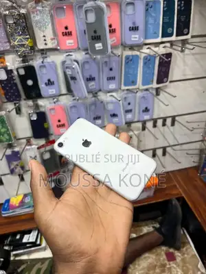 Photo - New Apple iPhone 7 128 GB Blanc