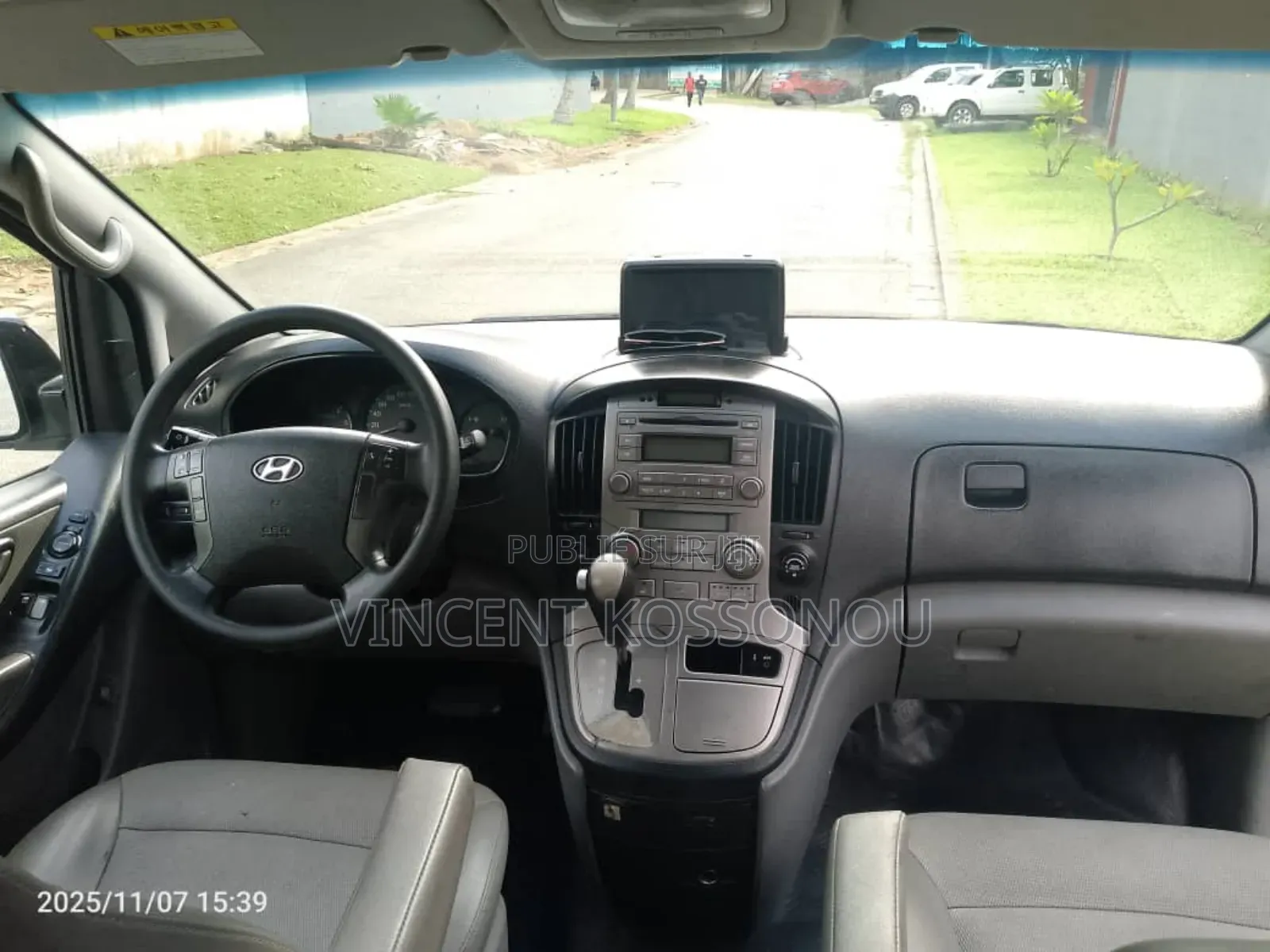 Hyundai H1 2017 Black