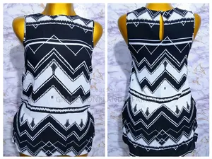 Hauts Élégants en Coton. Solde : Tout À 1500fcfa