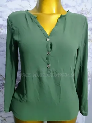 Robe Florale Élégante. Solde :Tout À 1500fcfa