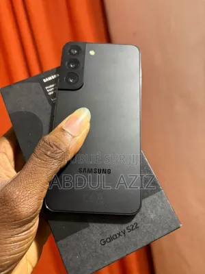 New Samsung Galaxy S22 5G 128 GB Black